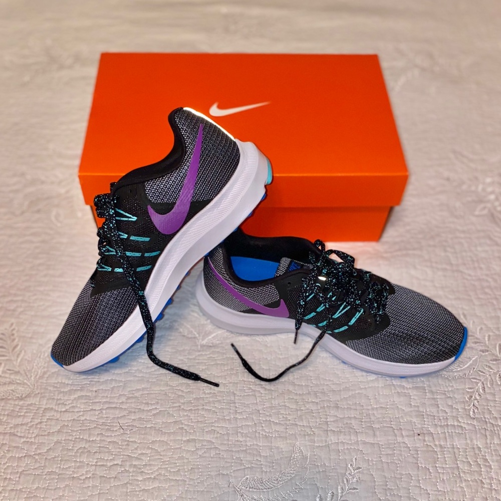 Nike run swift💜